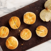 Porções: Pão de alho (unidade) - Pão de alho