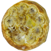 Esfihas: Banana - Esfihas (Ingredientes: banana nanica, canela, mussarela)