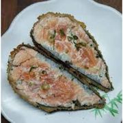 Temakis: Temaki hot salmão cru - Temaki Tradicional (Ingredientes: Arroz, Cebolinha, Cream Cheese, Gergelim Moído, Molho Tarê, Salmão Cru)