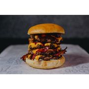 Lanches: Smash Burguer 4.0 - Lanche (Ingredientes: 4 fatias de queijo chedder, 4 hamburguer de 80G, Bacon Fatiado, Barbecue, Maionese da Casa, Pão de Brioche)