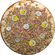 Brood: Carbonara - Pizza Assada | Grande (Ingredientes: Molho de Tomate, Muçarela, Bacon, Ovos, Parmesão Ralado, Tempero verde - Salsa e cebolinha, Pimenta do reino preta moida, Orégano)