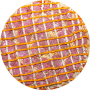 Brood: Calabresa e Cheddar - Pizza Pré-Assada | Grande (Ingredientes: Molho de Tomate, Muçarela, Calabresa Fatiada, Cheddar Catupiry, Orégano)