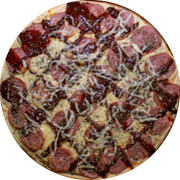 Brood: Calabresa com Barbecue - Pizza Assada | Grande (Ingredientes: Molho de Tomate, Muçarela, Calabresa Fatiada, Molho Barbecue, Orégano)
