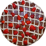 Brood Doces: Sensação Branco e Preto - Pizza Pré-Assada | Grande (Ingredientes: Chocolate Branco, Chocolate ao Leite, Morangos)