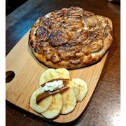 Esfihas Doces: Esfiha Banoffe - Esfihas (Ingredientes: Banana, Chocolate Branco, doce de leite)