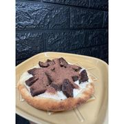 Doces: BROWNIE C/ OVOMALTINE - Esfiha (Ingredientes: Brownie, Chocolate Branco, Ovomaltine em Pó)