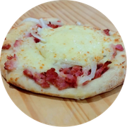 Esfihas Salgadas: Calabresa com Mussarela - Esfiha (Ingredientes: Calabresa Moída, Mussarela)