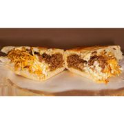 Sanduíches: Cachorro Quente - Hambúrguer (Ingredientes: Pão Massa Fina, carne moída, Salada de Repolho, Batata Palha)