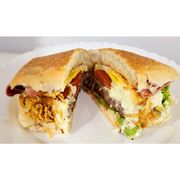 Sanduíches: Big Papão - Hambúrguer (Ingredientes: Pão de Hambúrguer, Carne Caseira, Salsicha, Ovo, Queijo, Presunto, Alface, Tomate, Cebola, Salada de Repolho, Batata Palha)
