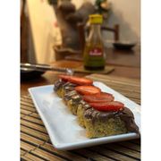 makimono Hot: makimono hot avela com morango (5 peças) - avela com morango