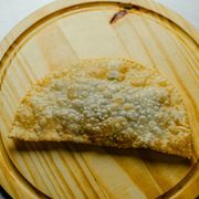Pastéis Tradicionais: Frango - Pastel G (Ingredientes: Frango Temperado)