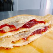 Pastéis Doces: Romeu e Julieta - Pastel G (Ingredientes: Queijo, Goiabada)