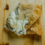 Pastéis Tradicionais: Queijo - Pastel G (Ingredientes: Queijo Mussarela)