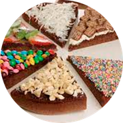 Doces: Banana Nevada - Pizza MEDIA (Ingredientes: Banana, Chocolate Branco, Coco Ralado, Leite Condensado, Mussarela)