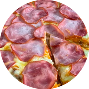Tradicionais: Lombinho - Pizza MEDIA (Ingredientes: Catupiry, Lombinho, Molho de Tomate, Mussarela, Orégano)