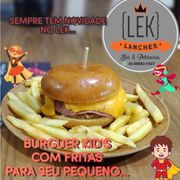 Lanche: Burguer Kids com Fritas - Lanche (Ingredientes: Batata Frita, Hamburguer, Queijo)