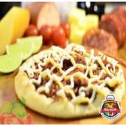 Esfihas gourmet: CARNE SECA ESPECIAL - Esfiha salgada (Ingredientes: Carne seca, Catupiry, Cebola, Massa especial de esfiha, Mussarela, Parmesão)