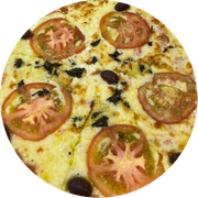 Tradicionais: Marguerita - Pizza Grande (Ingredientes: Azeitonas, Manjericão, Mussarela, Orégano, Parmesão, Tomate)