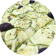 Especiais: Vegetariana Coberto Com Catupiry - Pizza Grande (Ingredientes: Abobrinha, Azeitonas, Brócolis, Champignon, Coberto Com Catupiry, Orégano, Palmito)