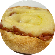 Esfihas Salgadas: Calabresa com Catupiry - Esfiha (Ingredientes: Calabresa Moída, Catupiry)