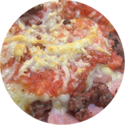 Esfihas Salgadas: Italianinha - Esfiha (Ingredientes: Carne Temperada Com Mussarela, Parmesão, PRESUNTO, Tomate)