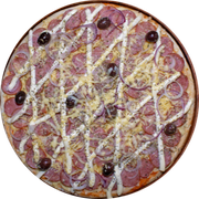 Brood: Calabresa Cream Cheese - Pizza Assada | Grande (Ingredientes: Molho de Tomate, Muçarela, Calabresa Fatiada, Cream Cheese, Cebola Roxa Crua, Azeitona Preta, Orégano)