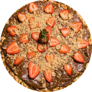 O Melhor da Nutella: 65-Nutella Com Morango e Paçoca - Pizza Pequena (Ingredientes: Creme de Leite, Morango, Mussarela, Nutella, Paçoquinha)