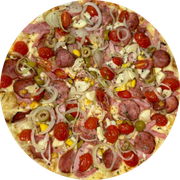 Tradicionais: Portuguesa Acebolada - Pizza Grande (Ingredientes: Molho de Tomate, Mussarela, Calabresa, Presunto, Tomate, Ovo Cozido, Cebola, Azeitona, Orégano)