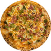 Tradicionais: Brócolis - Pizza Individual (Ingredientes: Alho Frito, Bacon, Brócolis, Molho da Casa Com Tomates Pelados, Muçarela)