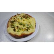 Esfihas Salgadas: Esfiha De Queijo Meia Cura Com Alho Poró - Esfihas (Ingredientes: Alho Poró, Queijo)