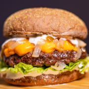 Gourmet: 8 - Gran Picanha - Hambúrguer (Ingredientes: Alface, Cebola caramelizada, Cheddar cremoso, Hambúrguer artesanal de picanha 180g, Maionese artesanal, Pão tipo australiano)