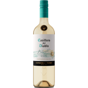 Vinhos Chilenos: Casillero del Diablo Branco Belight - Belight é a novidade leve e refrescante de Casillero del Diablo.Cada taça contém apenas 65 calorias e 8,5% de álcool, com a mesmacor, aroma, frescor e sabor do nosso Sauvignon Blanc clássico.