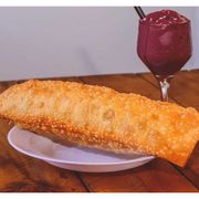 PASTEL PAULISTA: DA FAMILIA BACON COM MUSSARELA - DA FAMILIA BACON COM QUEIJO