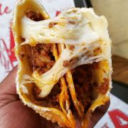 NORMAL: PASTEL CARNE COM MUSSARELA - PASTEL