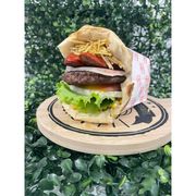 Sanduíches Hambúrgueres: X-Rango Simples - Sanduíche Hambúrguer (Ingredientes: Pão, Presunto, Muçarela, Salsicha, Tomate, Alface, Abacaxi, Milho, Batata Palha)