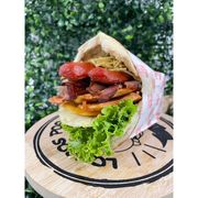 Sanduíches Filé de Frango: X-Rango Bacon - Sanduíche Filé de Frango (Ingredientes: Pão, Presunto, Muçarela, Salsicha, Bacon, Tomate, Alface, Abacaxi, Milho, Batata Palha)