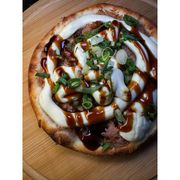 Salgadas: HOT ROLL - Esfiha (Ingredientes: Atum, Cebolinha, Cream Cheese, Molho tarê)