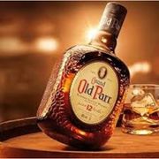 Kit´s Completo: Whisky Escocês Old Parr+Gelo+Baly - Criado em celebração à vida de Thomas Parr, um blend elegante e vibrante, com notas profundas e personalidade suave, porém marcante.