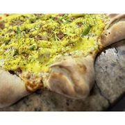 Tradicionais: 37- O Nó de Chablem (Lombo suíno ao molho de mosta - Pizza Grande (Ingredientes: Alho Poró, Chimichurri, Lombo Suíno Grelhado com Ervas Finas, Molho de Mostarda, Molho de Tomate, Mussarela)