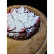 Doces: NINHO C/ MORANGO - Pizza Doce (Ingredientes: Chocolate Ao Leite, Leite Ninho em Pó, Morango)