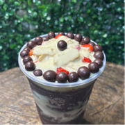Sugestões: Chocowaffer Branco 700ml - Combo (Ingredientes: Açai, Choco Ball, Chocowaffer Branco, Fruta: Morango, Leite Condensado, Leite em Pó)
