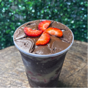 Sugestões: ChocoWaffer 700ml - Combo (Ingredientes: Açai, Chocowaffer Preto, Creme de Avelã, Fruta: Morango, Leite Condensado)