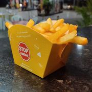 Porção de Fritas: Batata Palito - Porção de Fritas (Ingredientes: Batata Frita, Sal)