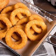 Porções: Porçao de Anel de Cebola - Porção (Ingredientes: Anel de cebola)