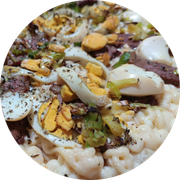 À Moda da Casa: 050A.Gaúcha Especial C/ Catupiry - Pizza Brotinho (Ingredientes: Alho Poró Refogado, Catupiry, Cebola, Ovos, Picanha)