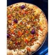 Especiais: PERNIL - Pizza (Ingredientes: Azeitonas, Molho de tomate artesanal, Mussarela, Orégano, Pernil desfiado, Vinagrete)