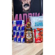 combos com 6 Red Bull: Combo Chivas com 6 Red Bull + 3 gelo de sabor - Whisky