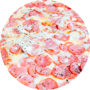 Presidenciais: 59-Calabresa Bêbada - Pizza Grande Redonda (8 Fatia) (Ingredientes: Molho de Tomate, Mussarela em Dobro, Calabresa Com Aguardente 51, Orégano, Cebola)