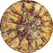 Premium: 49-Carbonara - Pizza Pequena (Ingredientes: Gema de Ovo, Molho de Tomate, Mussarela, Orégano, Parmesão)