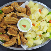 Porções: Torresmo C/ Mandioca - Grande (Ingredientes: Mandioca, Torresmo)